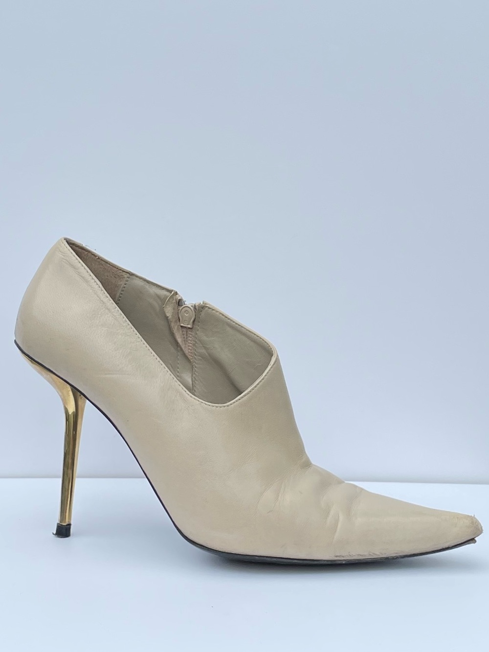 Paco Gil Leather Pointed Stiletto Bootie with Gold Heel size 8